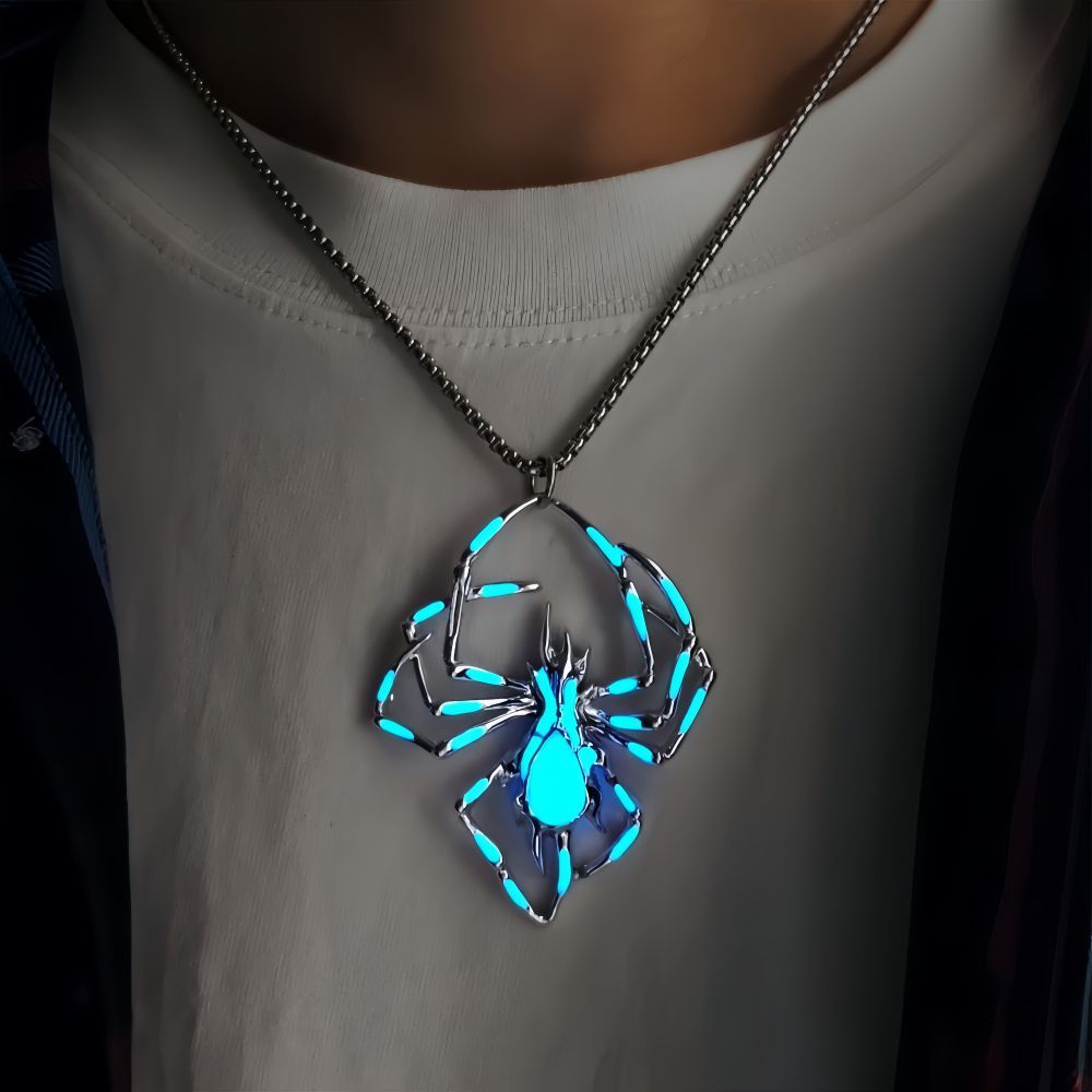 Halloween Spider Necklace  Jewelry for both men and women and Glow-in-the-dark